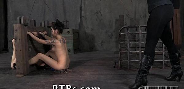 Watch Lovely honey enters her cage Sex Video