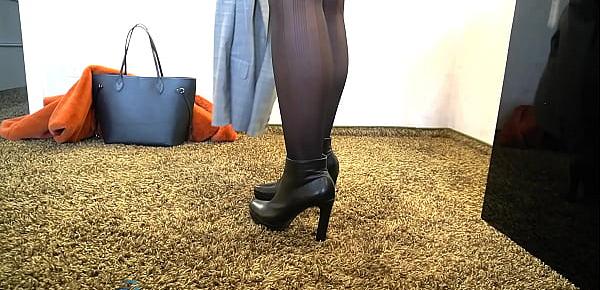 Watch Serious business woman slips into her hot leather skirt after work   ends with a huge sperm stain business bitch Sex Video