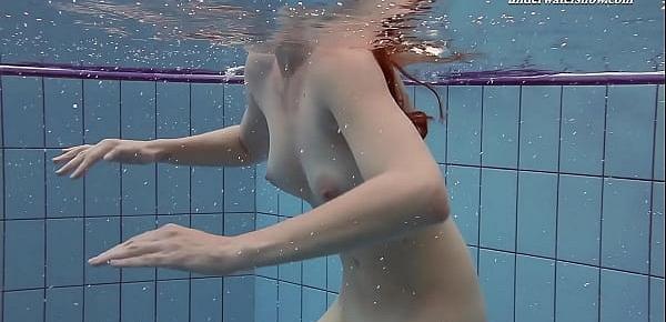 Watch Pink swimswear babe lera showing naked body underwater Sex Video